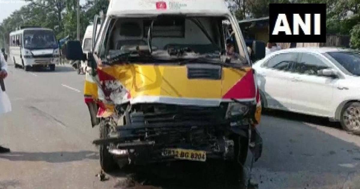 Policemen, medical staff injured as vehicles in UP Deputy CM Brajesh Pathak's convoy collide